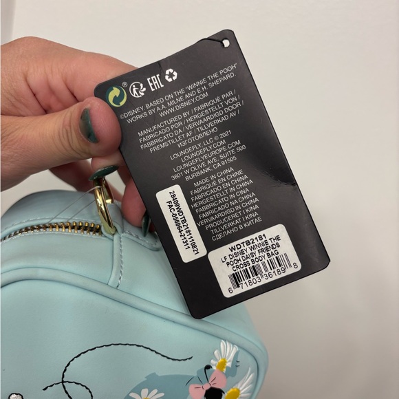 Loungefly Disney NWT Blue Daisy Pooh Crossbody - Picture 8 of 9